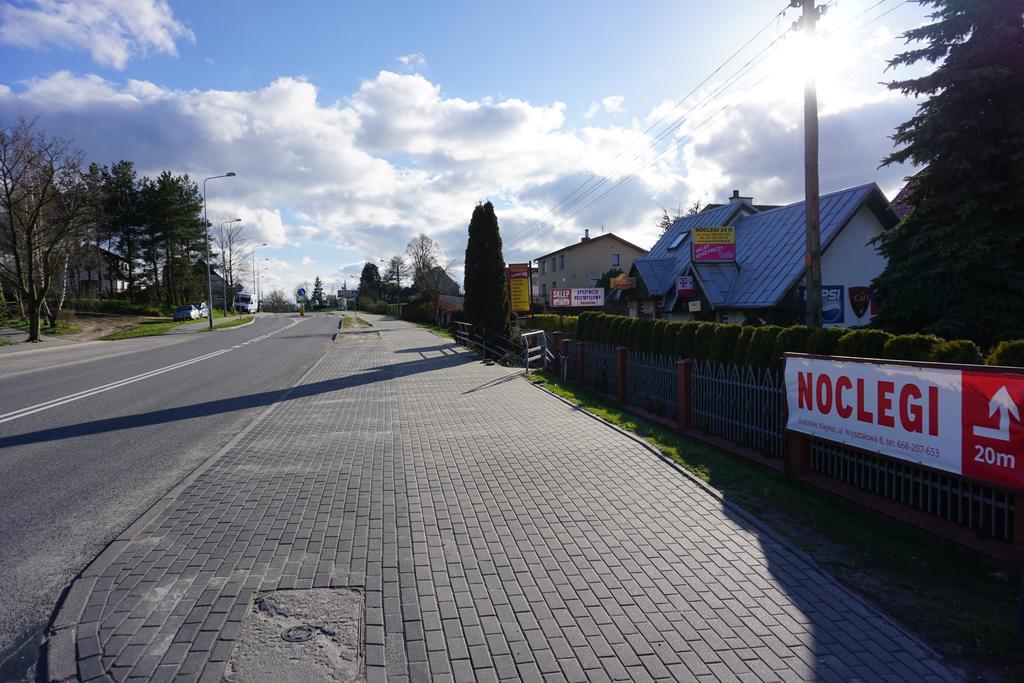Gosciniec Klejnot Hotel Borowo Kültér fotó