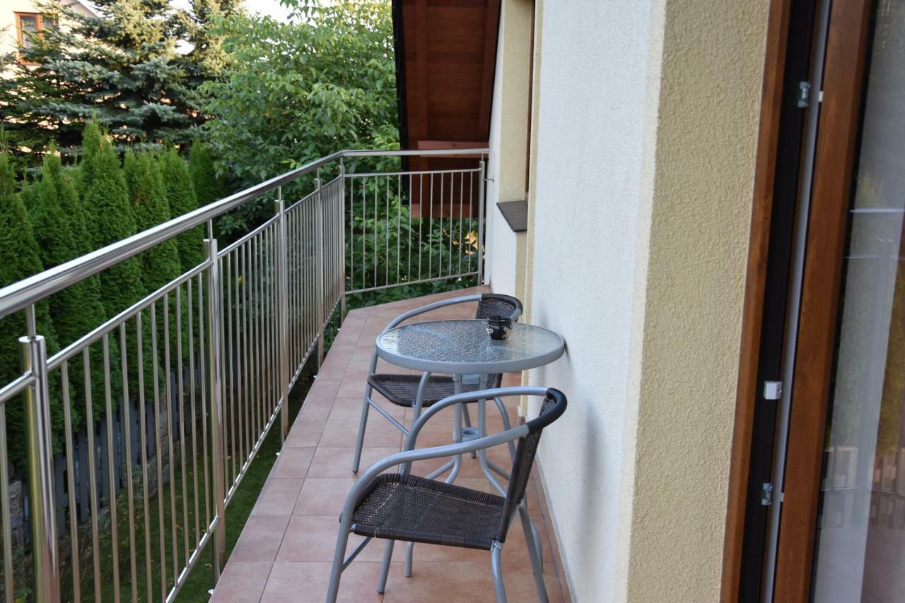 Gosciniec Klejnot Hotel Borowo Kültér fotó