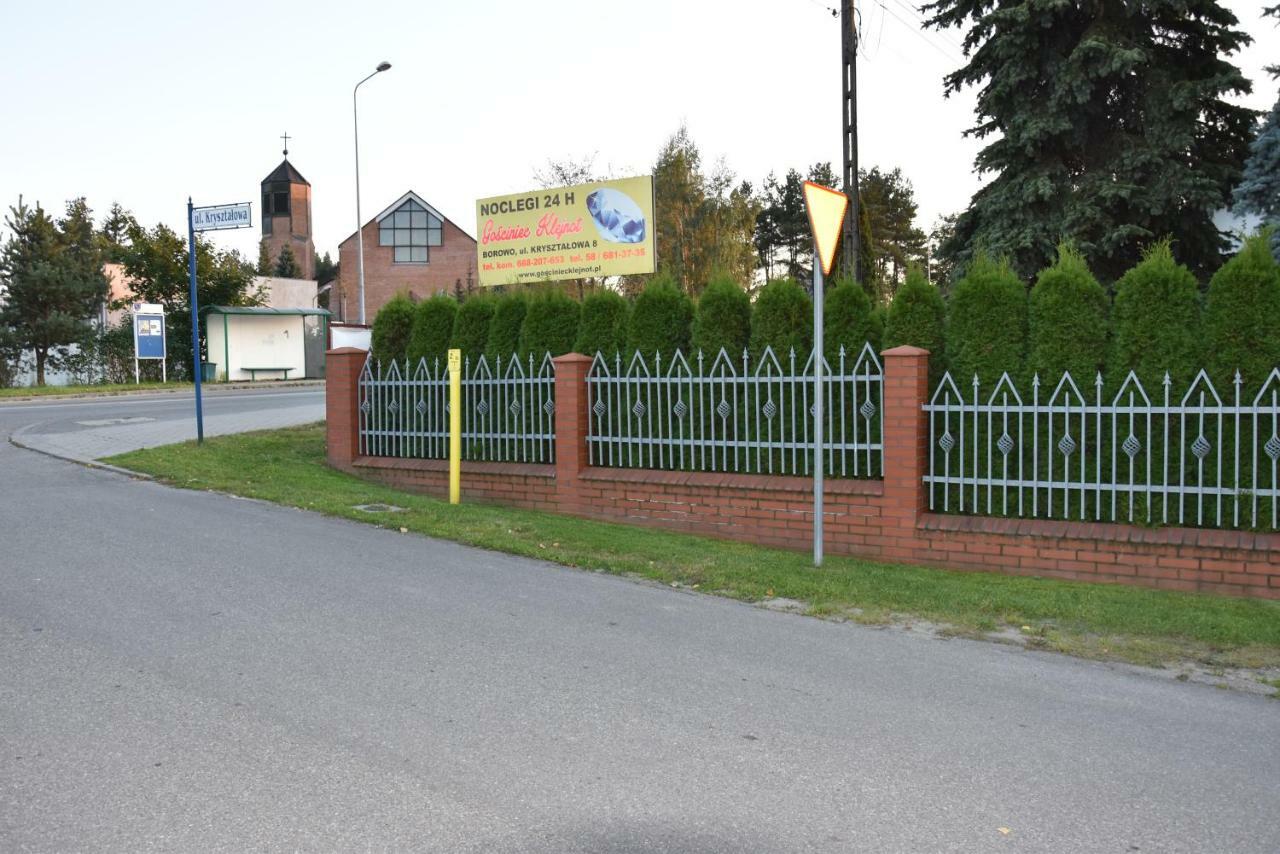 Gosciniec Klejnot Hotel Borowo Kültér fotó